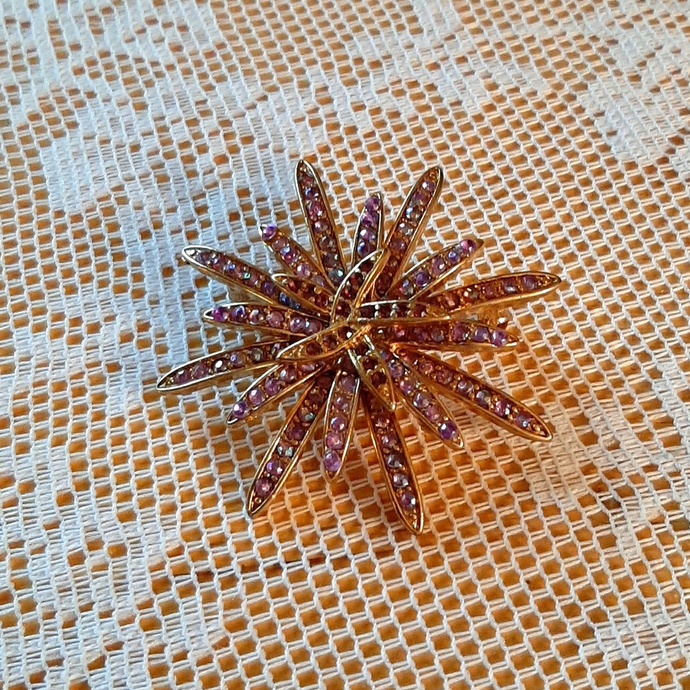 Vintage Pink & Gold Flower Pin